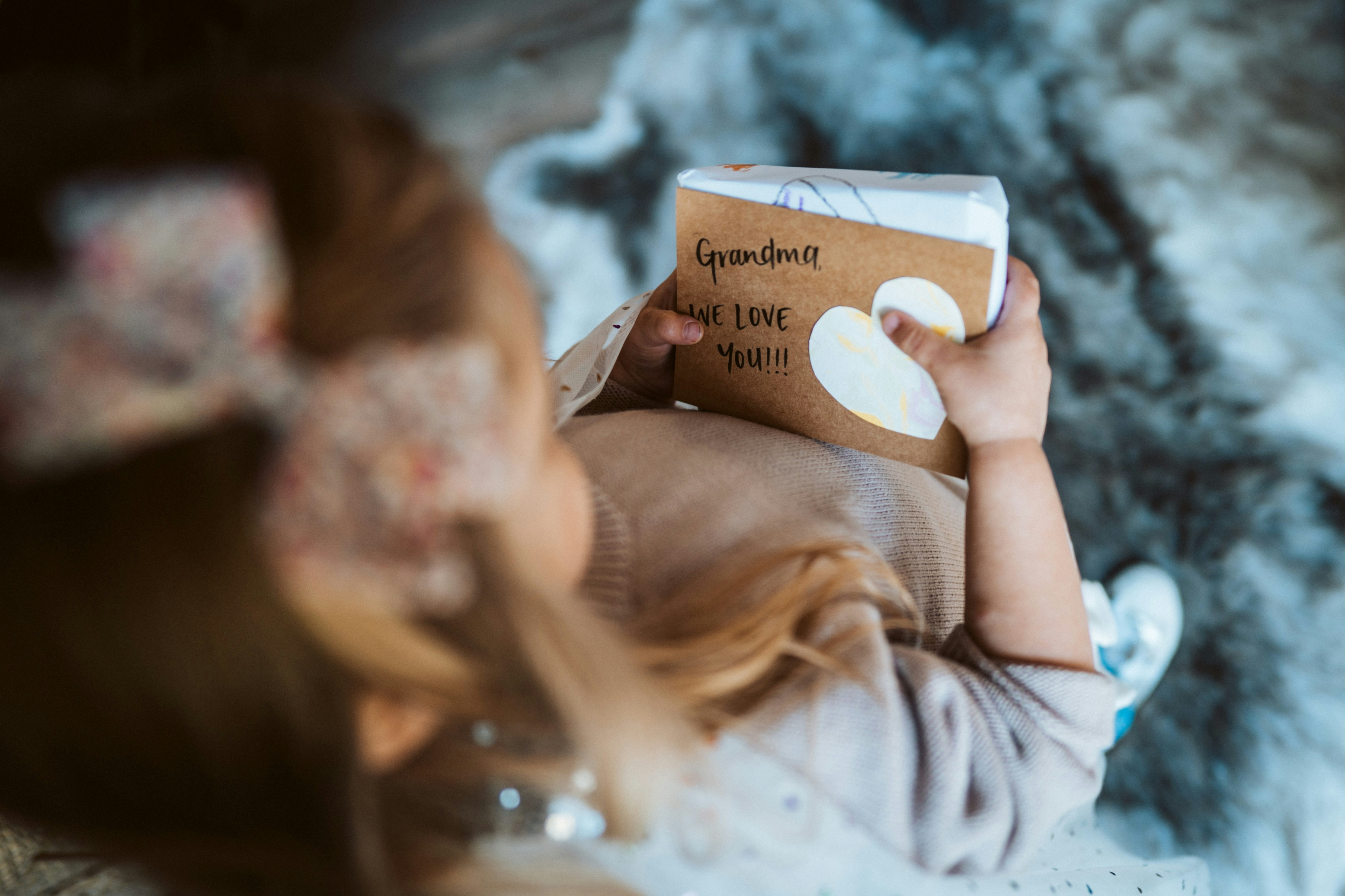 Grandparent gifting money to grandchild to illustrate PETs